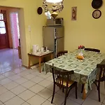 2 Nyaraló