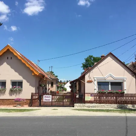 2 Holiday home Balatonbereny