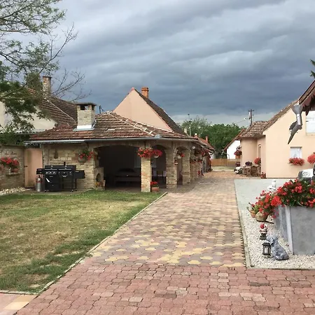 2 Balatonberény