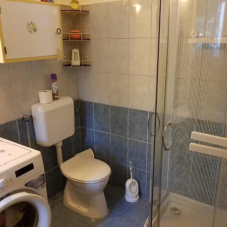 2 Prázdninový dům *
